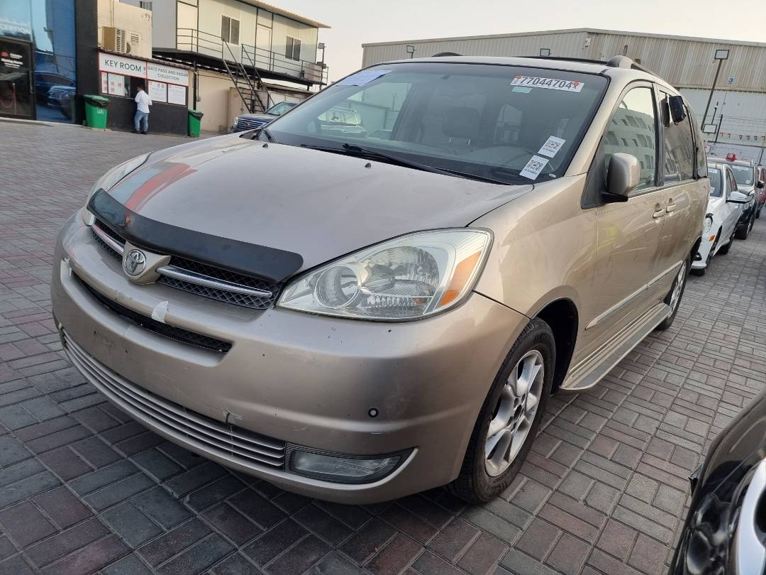 2004 TOYOTA SIENNA — 232315 Miles — Lot 215487 — Ind. 12 - Marhaba Auctions Used Cars - Image 3