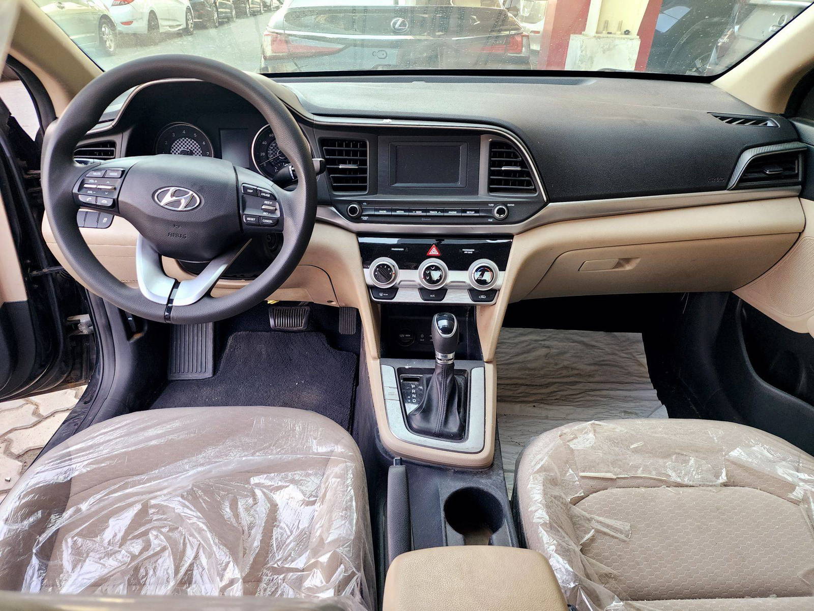 2019 HYUNDAI ELANTRA — 48224 Miles — Lot F4KH487875 — Souq - Marhaba Auctions Used Cars - Image 7