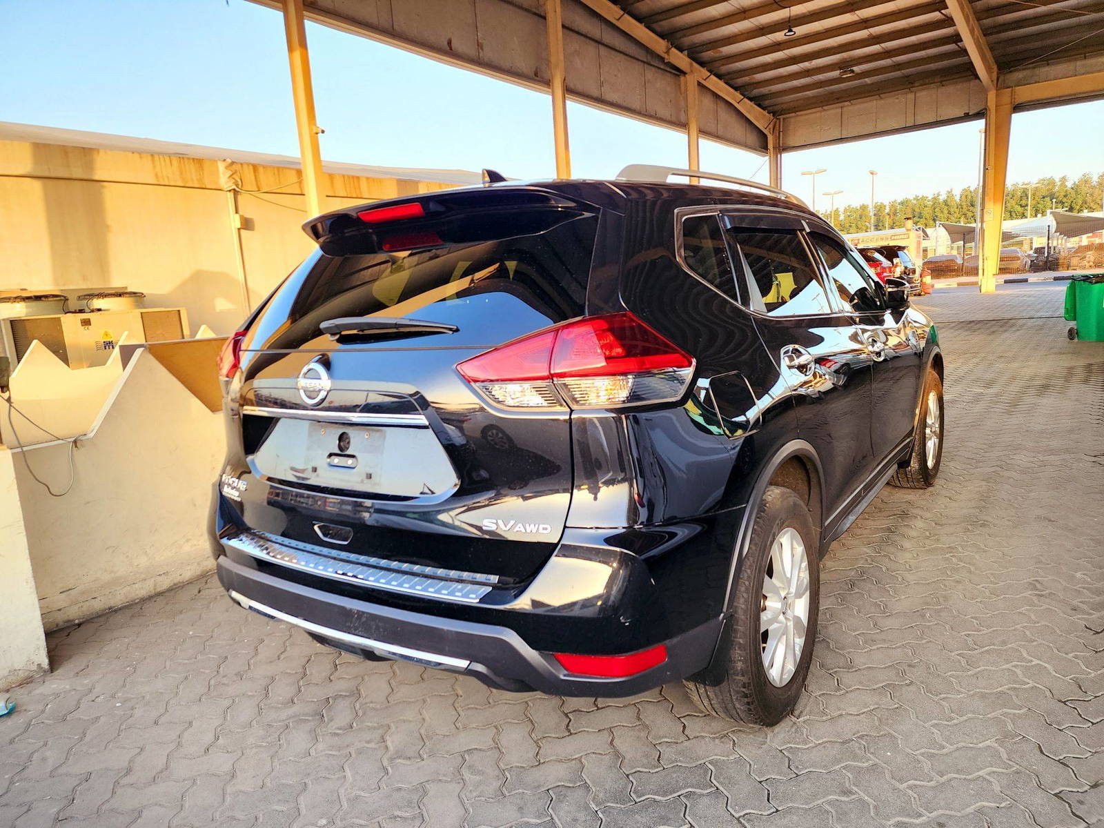 2018 NISSAN ROGUE — 141320 Miles — Lot 79907554 — Souq - Marhaba Auctions Used Cars - Image 3