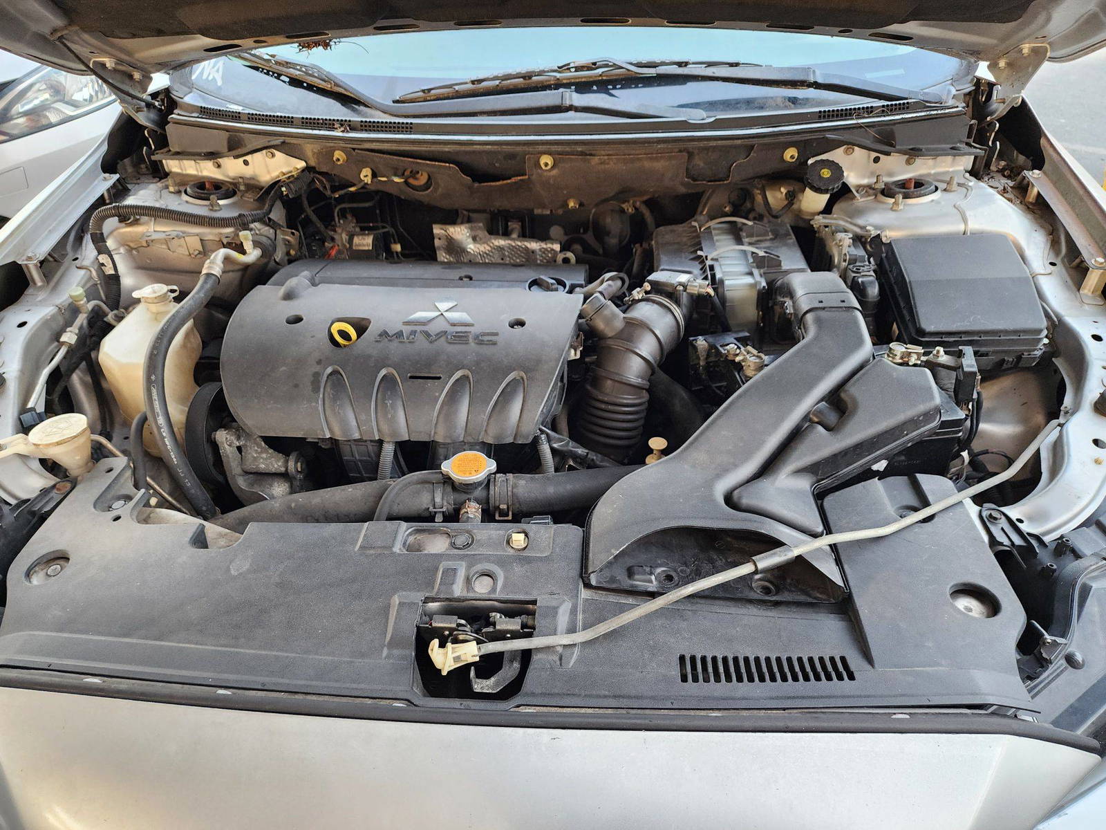 2011 MITSUBISHI LANCER — 156309 Miles — Lot 329131 — Souq - Marhaba Auctions Used Cars - Image 12