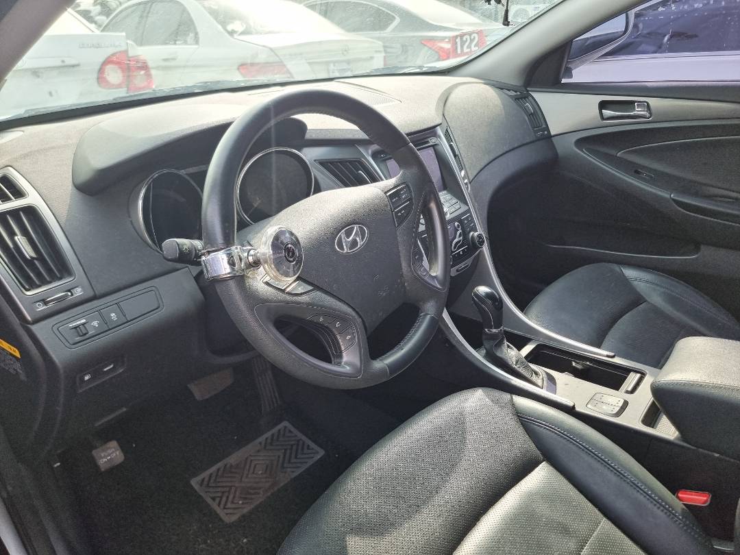 2012 HYUNDAI SONATA — 147168 KM — Lot 125487 — Main - Marhaba Auctions Used Cars - Image 8
