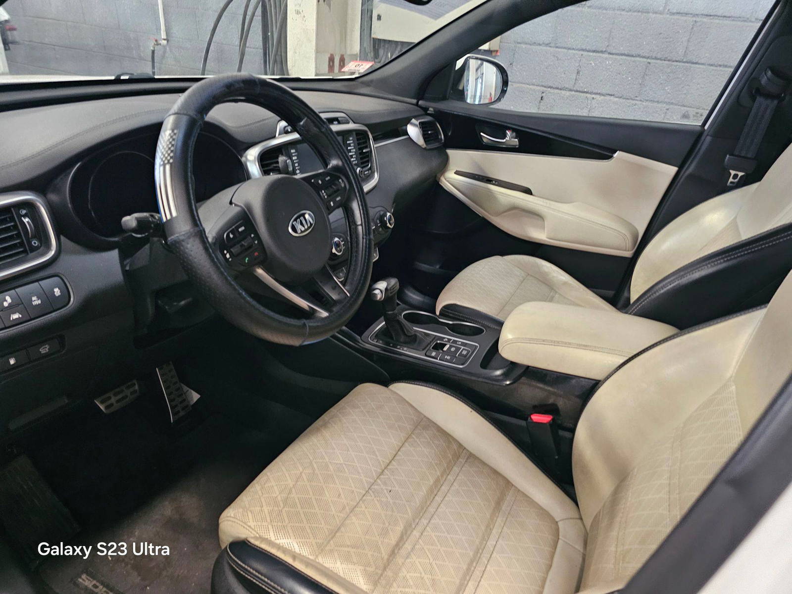 KIA SORENTO 2017 - Marhaba Auction Used Cars - Image 8