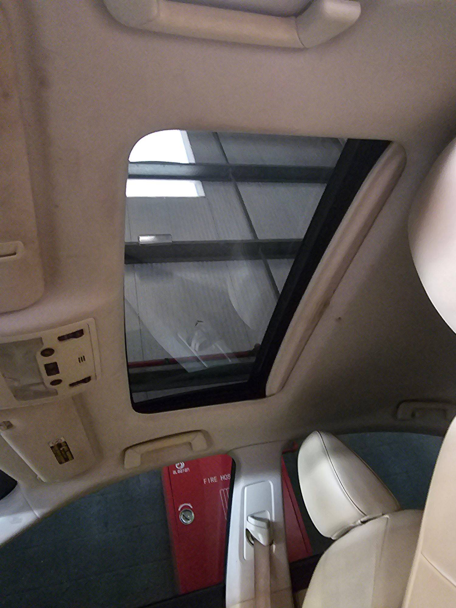 LEXUS ES 350 2014 - Marhaba Auction Used Cars - Image 11