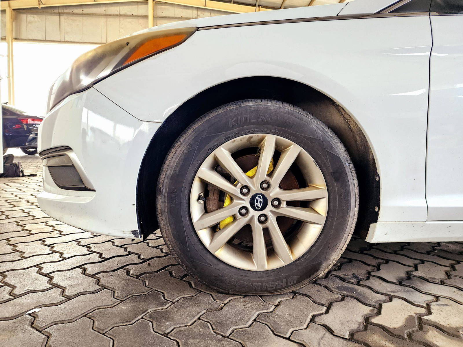 2015 HYUNDAI SONATA — 166753 Miles — Lot 4FH163210 — Souq - Marhaba Auctions Used Cars - Image 10