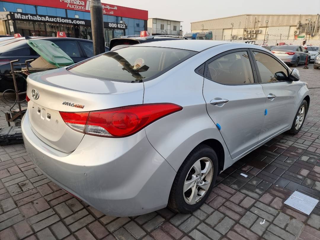 2011 HYUNDAI AVANTE — 165788 KM — Lot 215478 — Souq - Marhaba Auctions Used Cars - Image 4