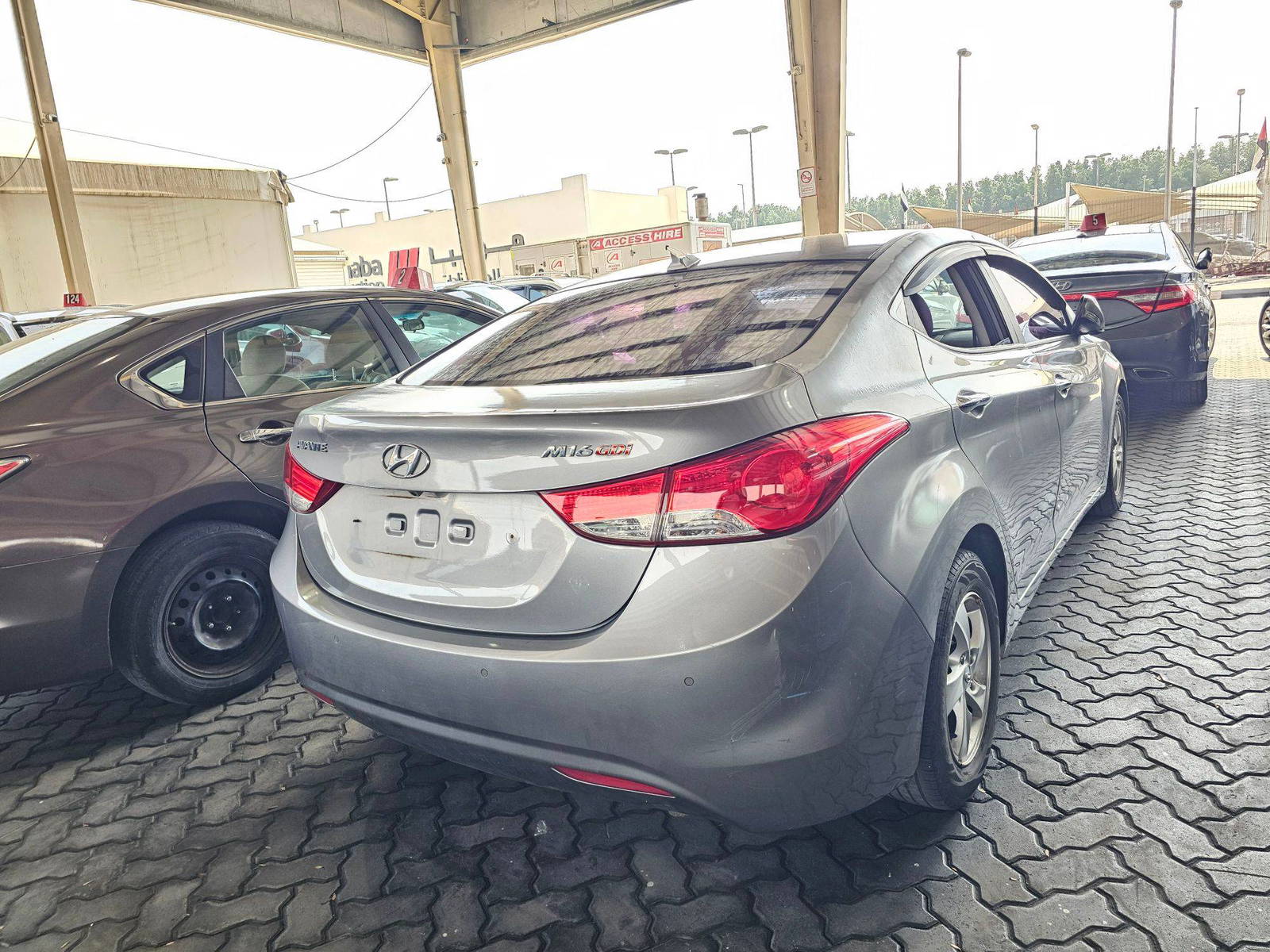 2011 HYUNDAI AVANTE — 99967 KM — Lot 125114 — Souq - Marhaba Auctions Used Cars - Image 5