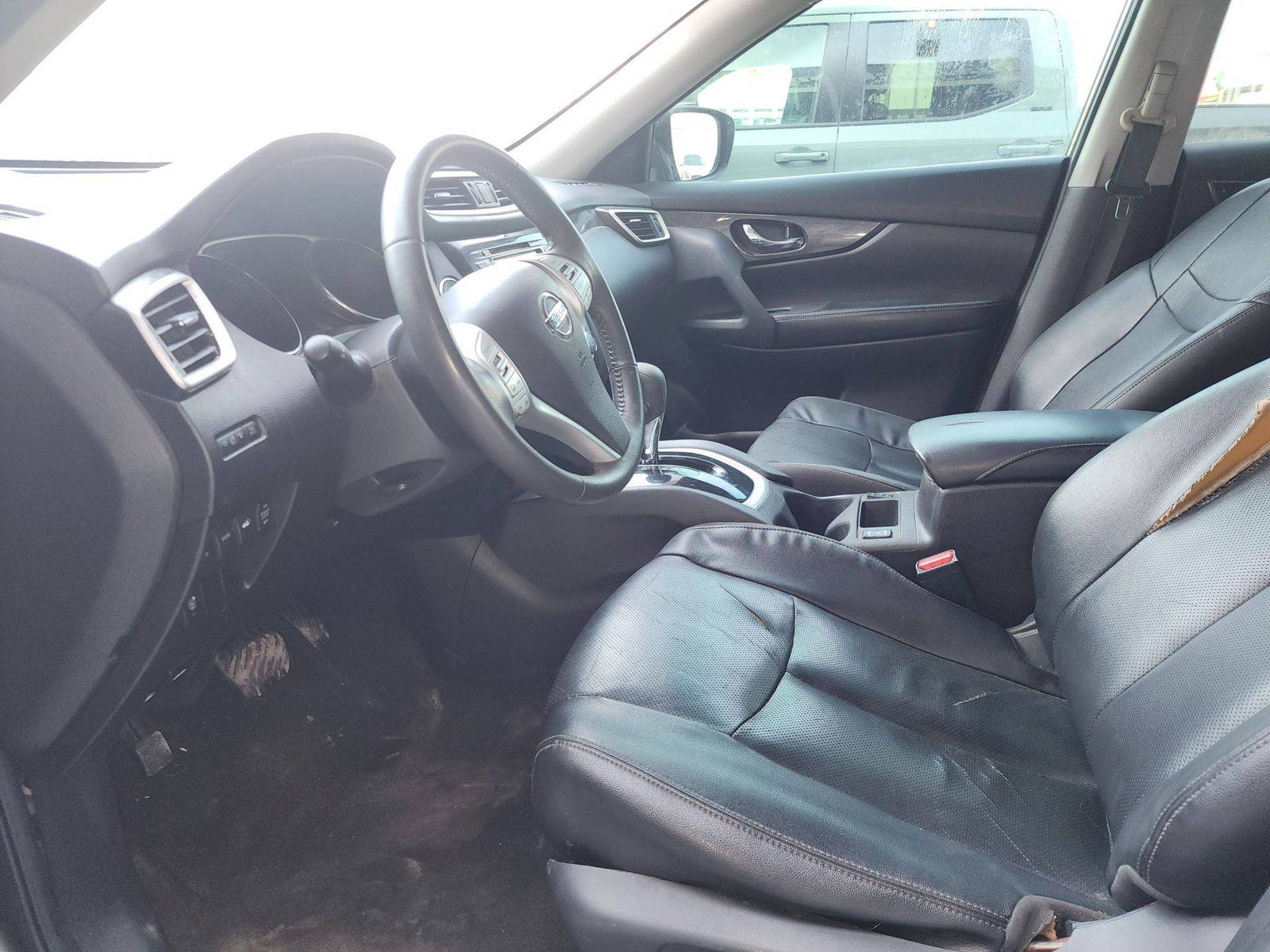 2015 NISSAN ROGUE — 153867 Miles — Lot 81711365 — Al Quoz - Marhaba Auctions Used Cars - Image 10