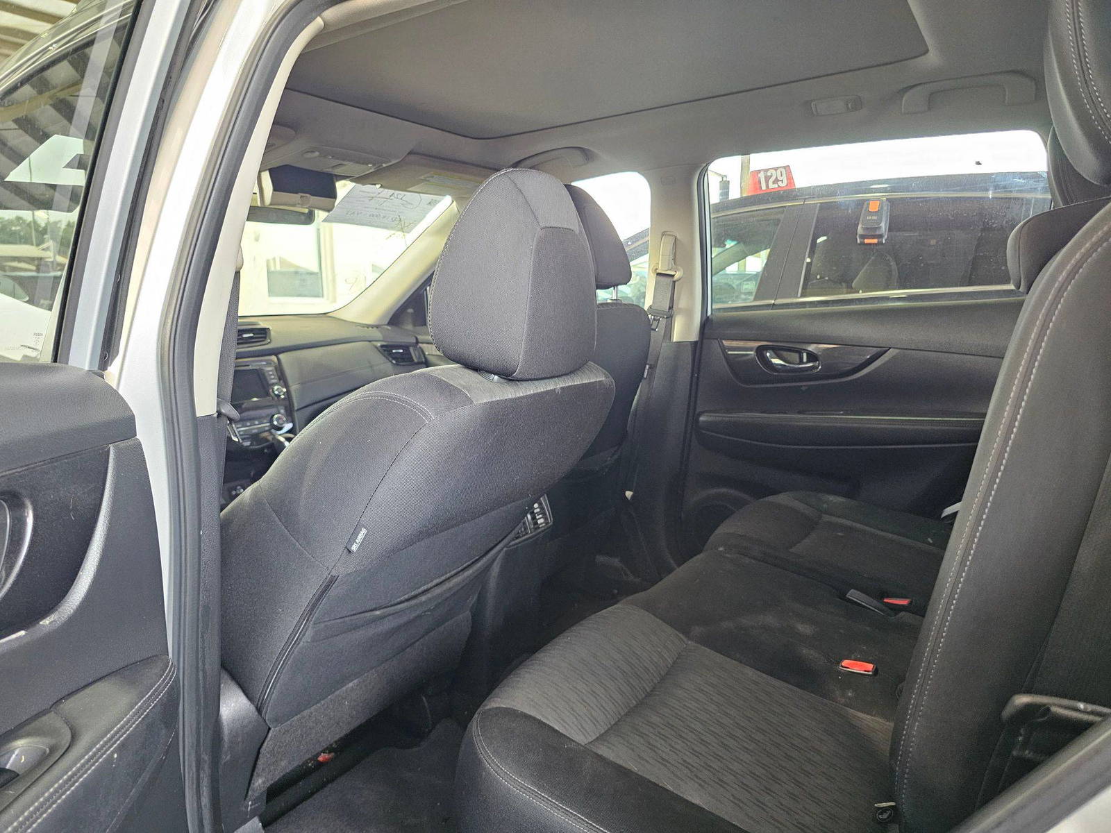 2018 NISSAN ROGUE — 124579 Miles — Lot V4JW317263 — Souq - Marhaba Auctions Used Cars - Image 6