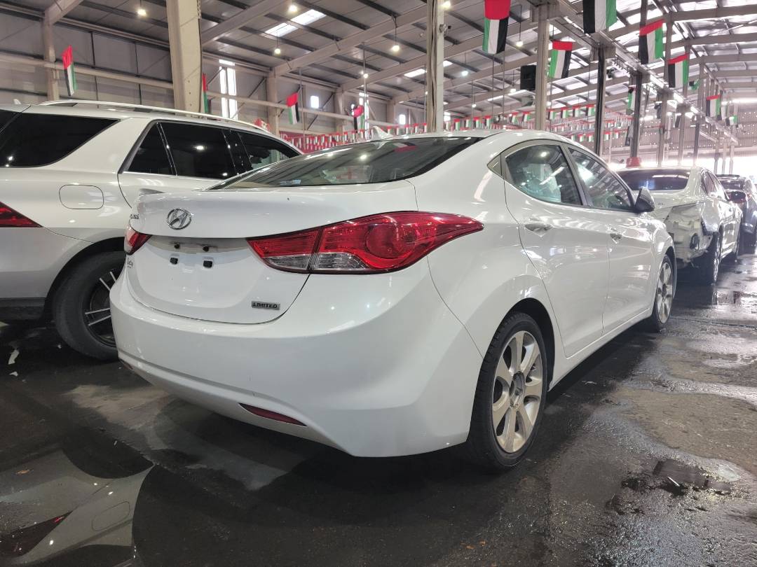2013 HYUNDAI ELANTRA — 193523 Miles — Lot 70424384 — Main - Marhaba Auctions Used Cars - Image 4