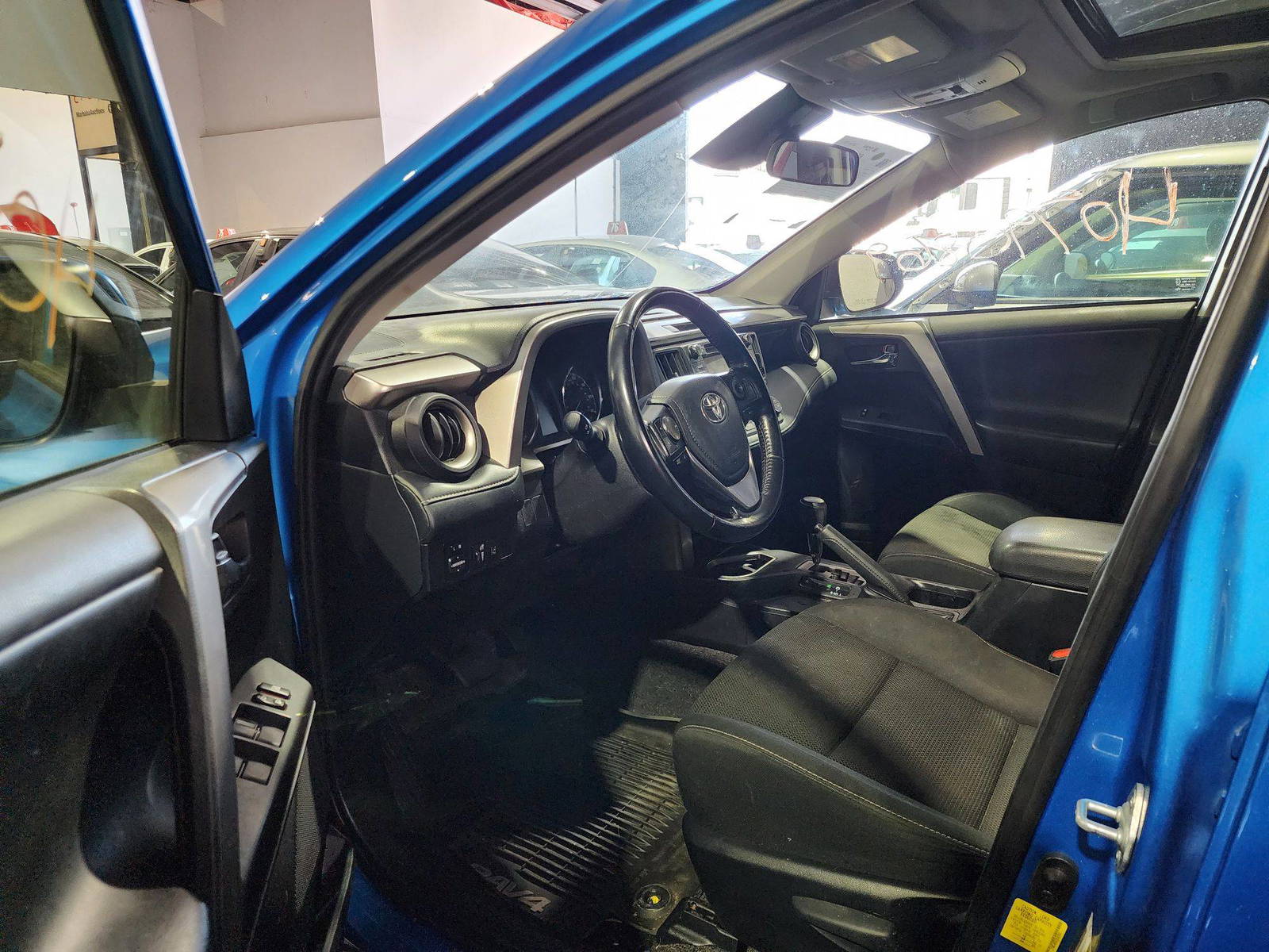 2018 TOYOTA RAV4 — 95622 Miles — Lot 40790869 — Main - Marhaba Auctions Used Cars - Image 9