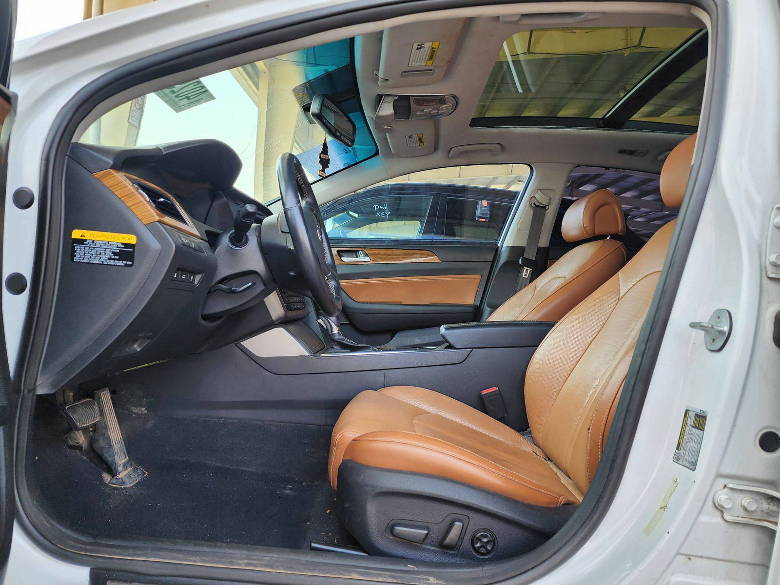 2015 HYUNDAI SONATA — 150905 Miles — Lot 40253154 — Souq - Marhaba Auctions Used Cars - Image 9