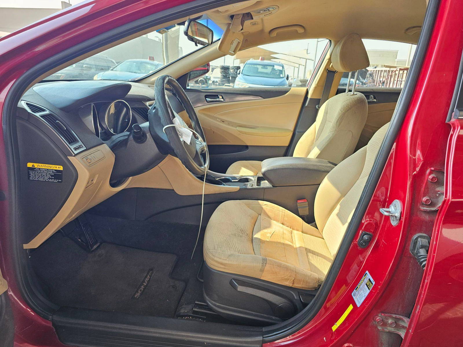 2015 HYUNDAI SONATA — 195313 Miles — Lot XFA119498 — Souq - Marhaba Auctions Used Cars - Image 9