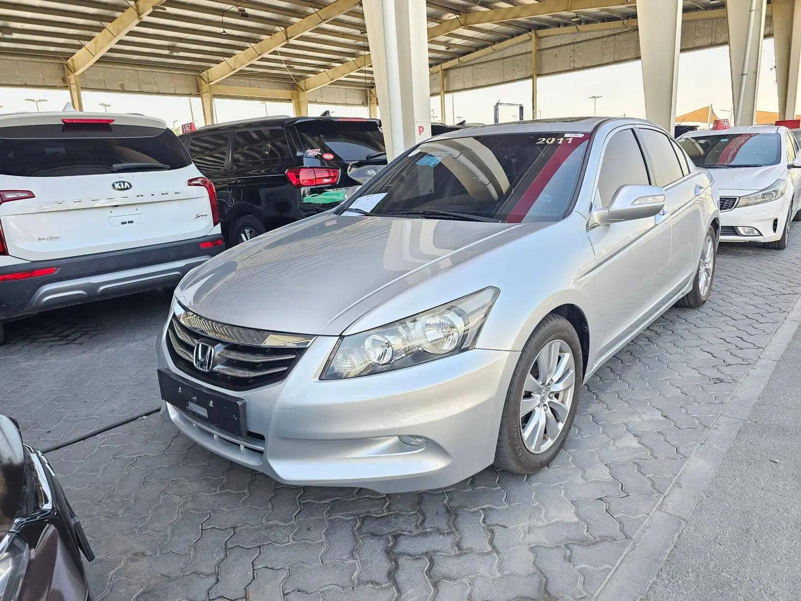 HONDA ACCORD 2011 view 2