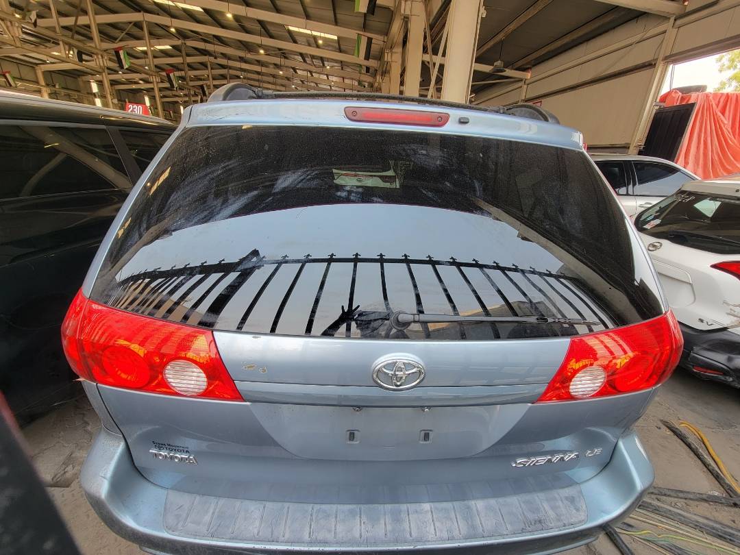 2010 TOYOTA SIENNA — 207872 Miles — Lot 39023231 — Main - Marhaba Auctions Used Cars - Image 9