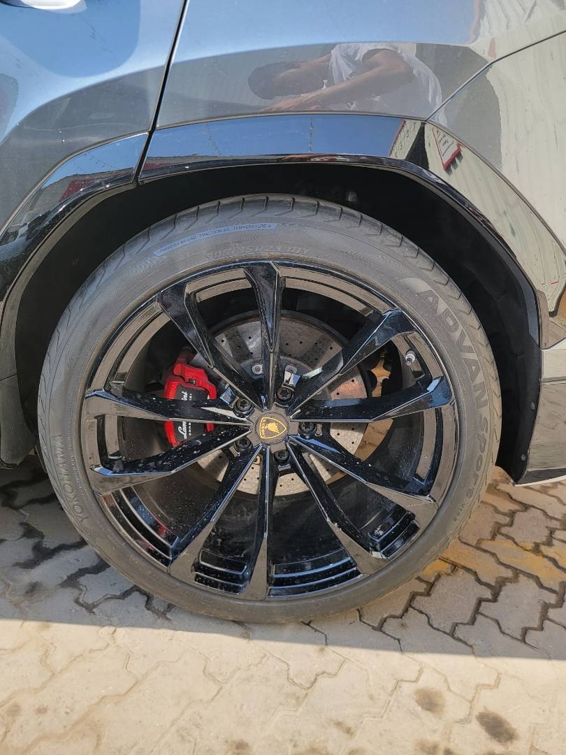 2018 LAMBORGINI URUS — 82077 KM — Lot 2242 — Main - Marhaba Auctions Used Cars - Image 12