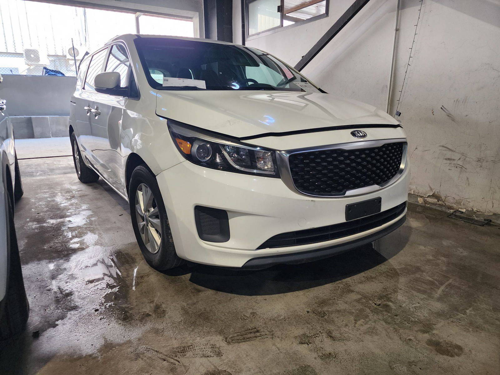 KIA SEDONA 2015 - Marhaba Auction Used Cars - Image 3