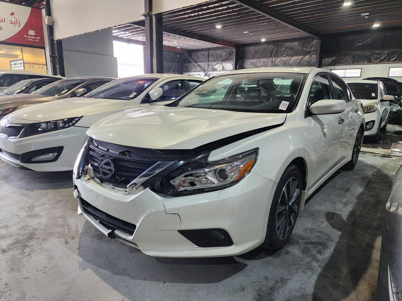 2017 NISSAN ALTIMA — 105993 KM — Lot 105993 — Ind. 12 - Marhaba Auctions Used Cars - Image 4