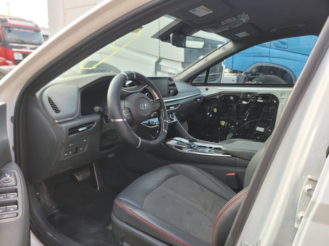 HYUNDAI SONATA 2021 - Marhaba Auction Used Cars - Image 6