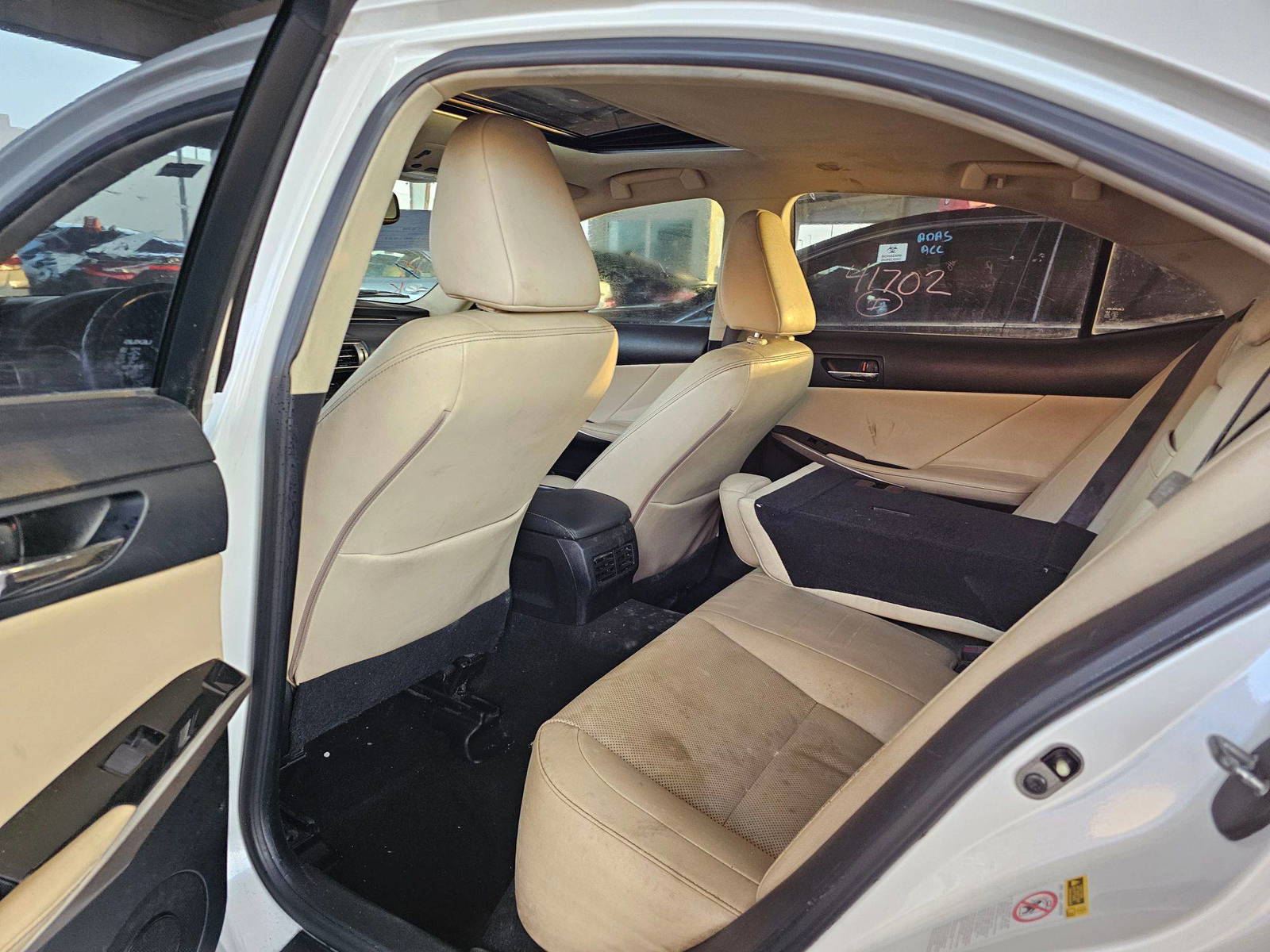 2015 LEXUS IS 250 — 417239 Miles — Lot 79708 — Main - Marhaba Auctions Used Cars - Image 5