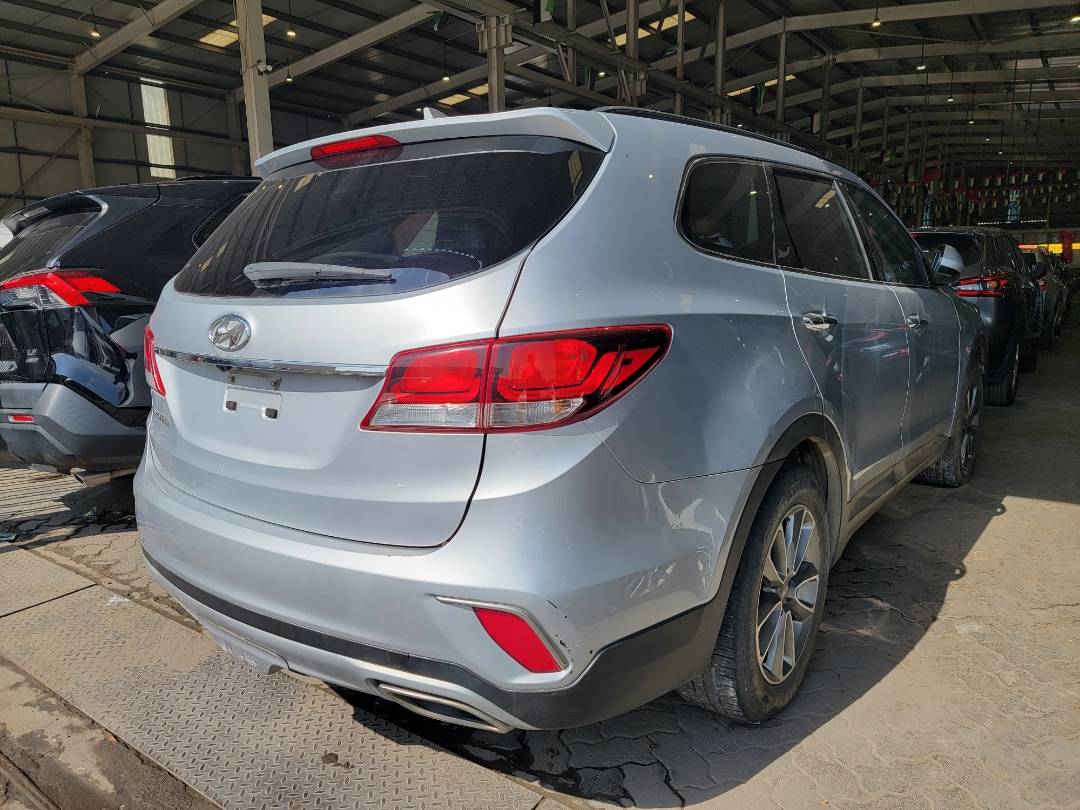 2017 HYUNDAI SANTA FE — 187063 Miles — Lot U200824 — Main - Marhaba Auctions Used Cars - Image 3