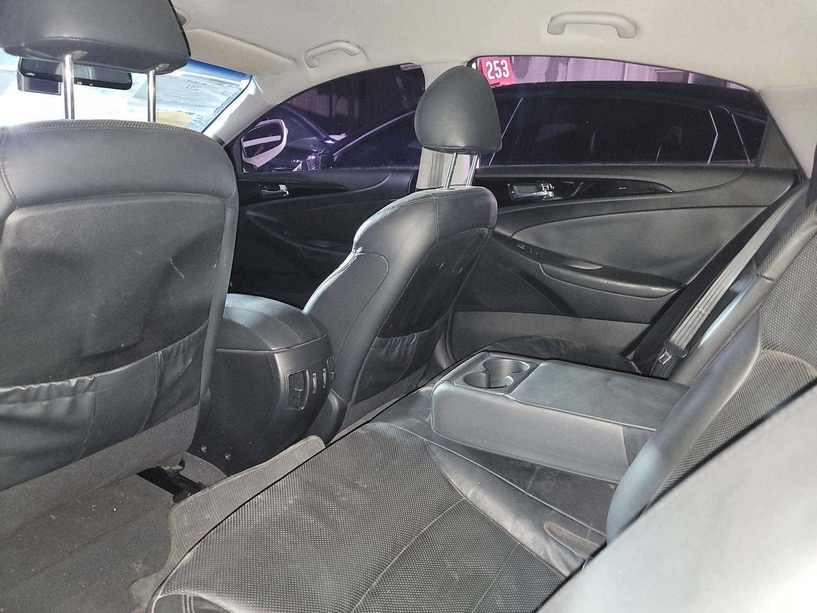 HYUNDAI SONATA 2011 - Marhaba Auction Used Cars - Image 7