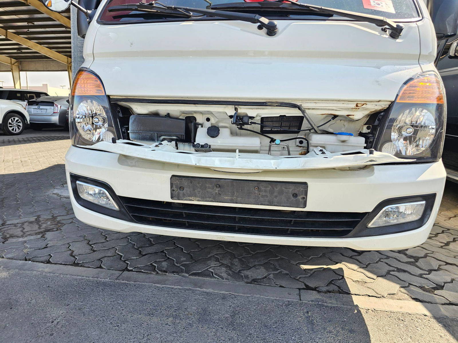 HYUNDAI PORTER 2 2018 - Marhaba Auction Used Cars - Image 10