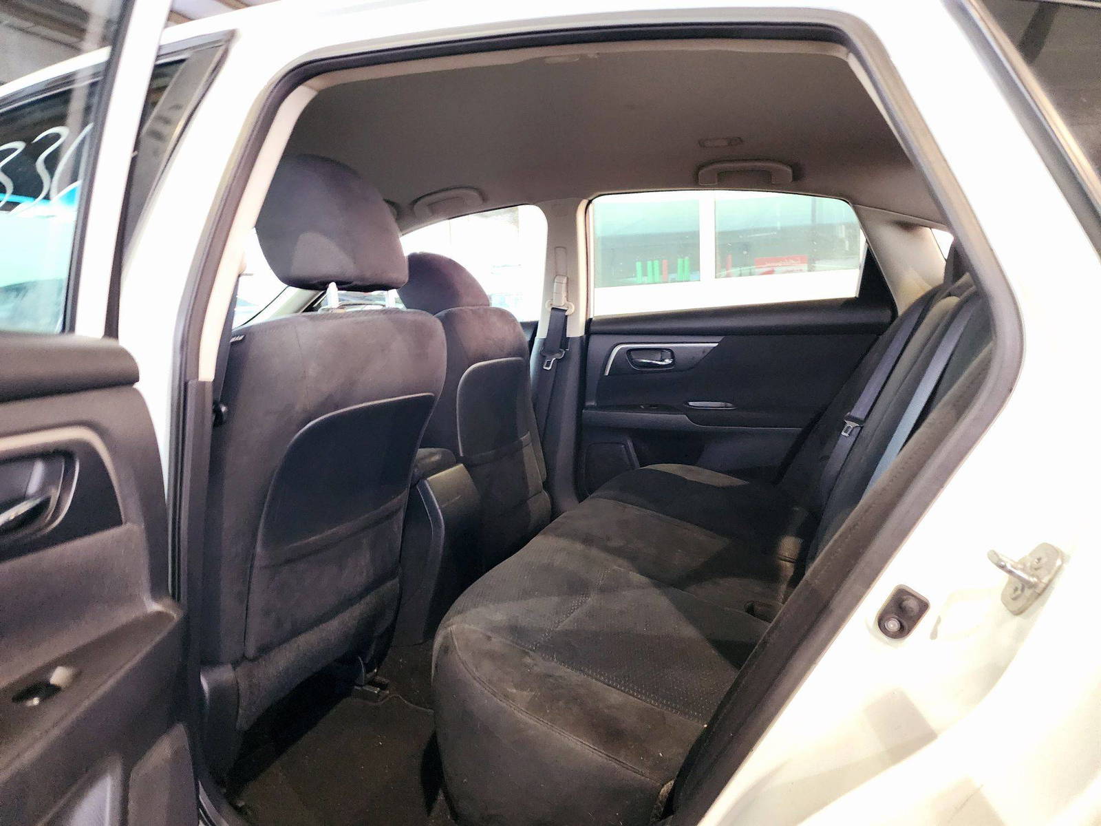 2015 NISSAN ALTIMA — 163384 Miles — Lot APXFC195336 — Souq - Marhaba Auctions Used Cars - Image 6