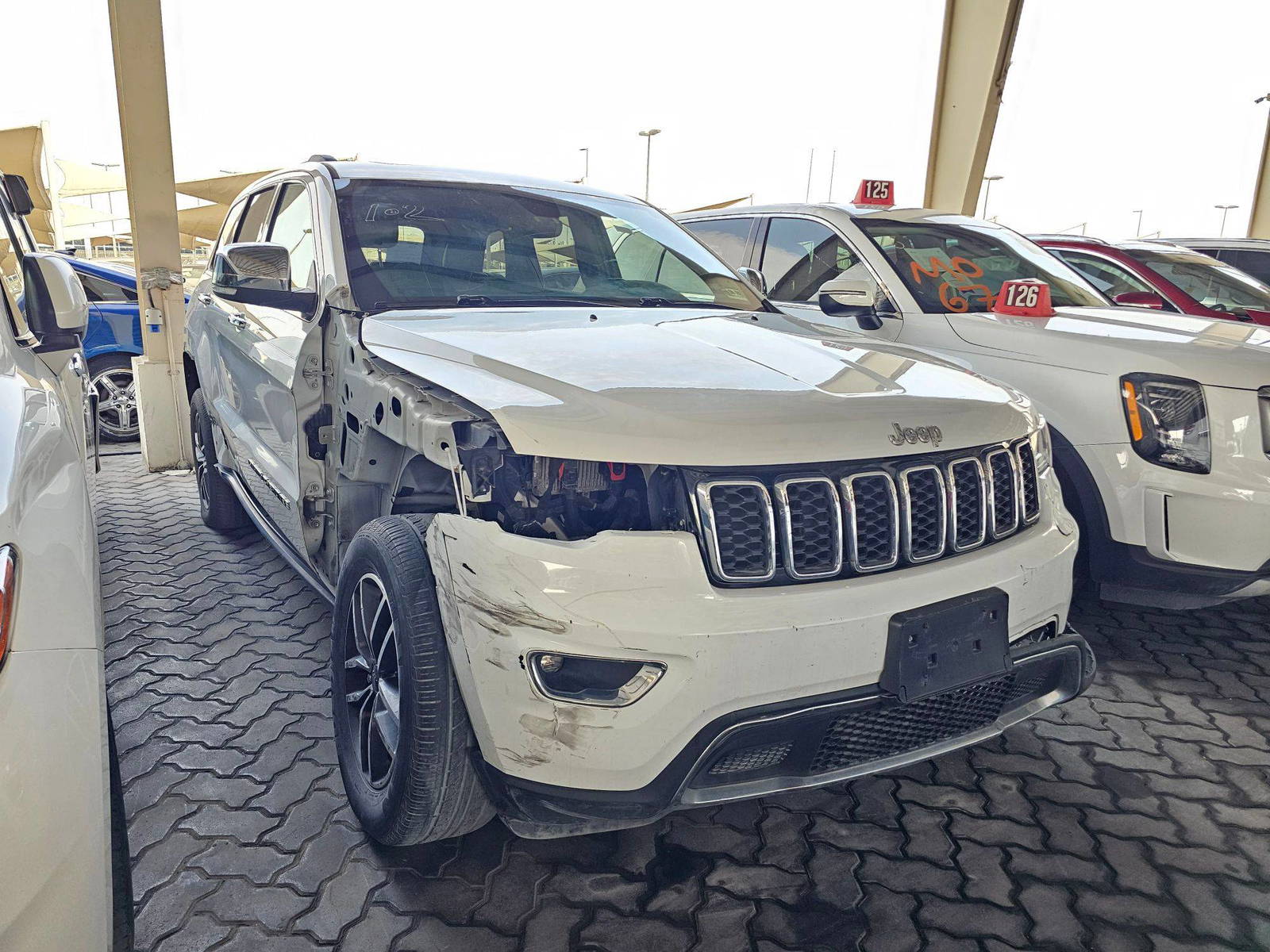 2019 JEEP Grand Cherokee — 132811 Miles — Lot C793586 — Souq - Marhaba Auctions Used Cars - Image 4
