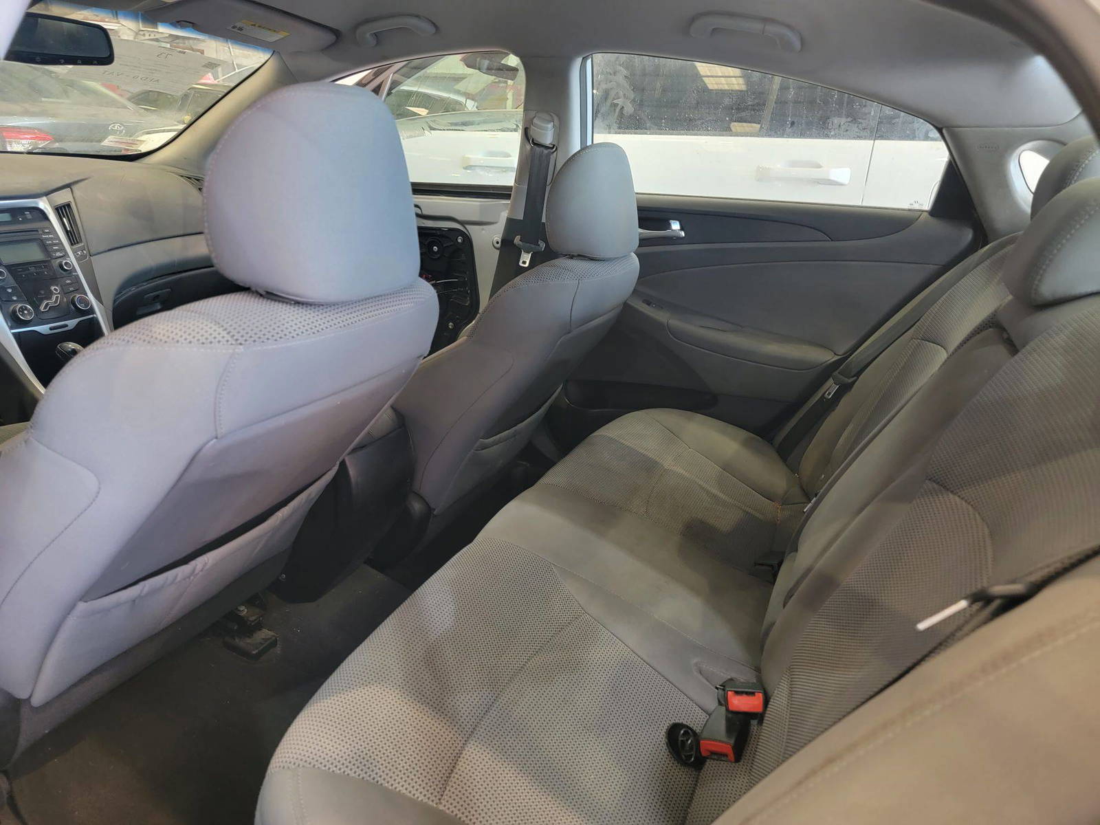 HYUNDAI SONATA 2013 - Marhaba Auction Used Cars - Image 7