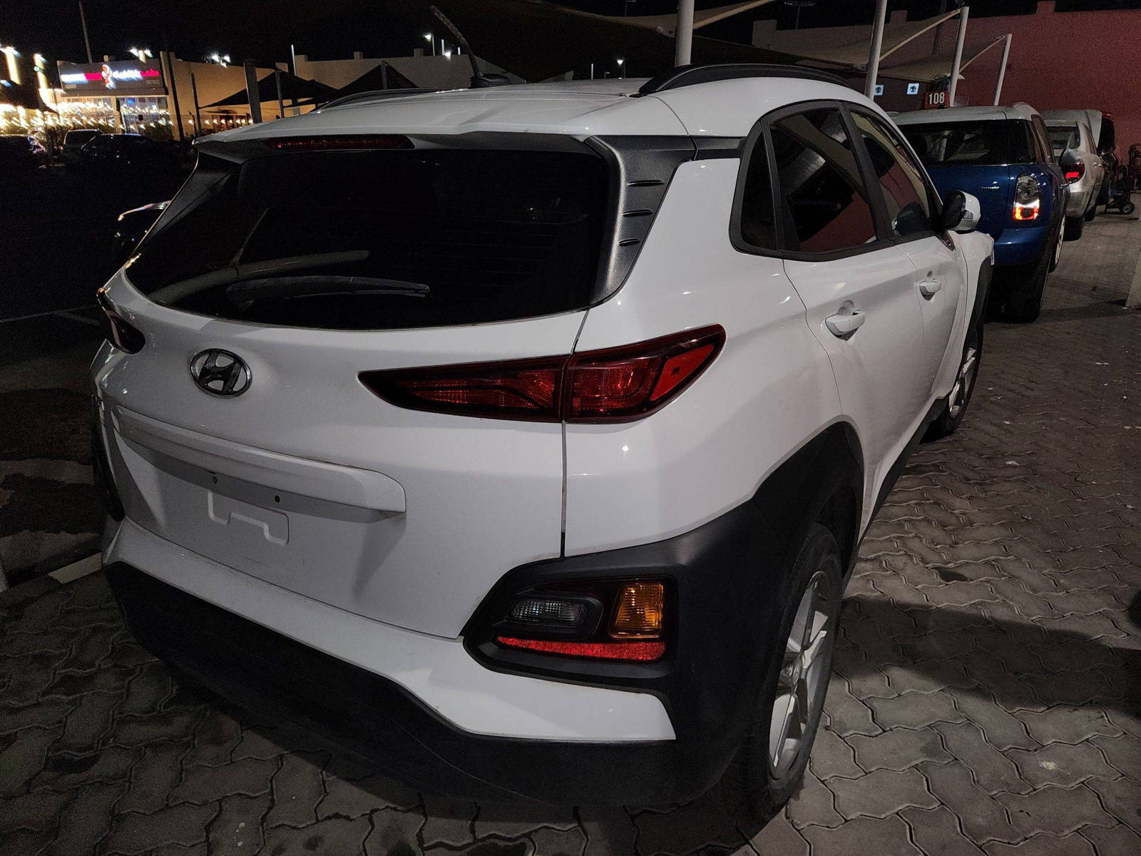 2020 HYUNDAI KONA — 100564 KM — Lot 401877 - Marhaba Auctions Used Cars - Image 4