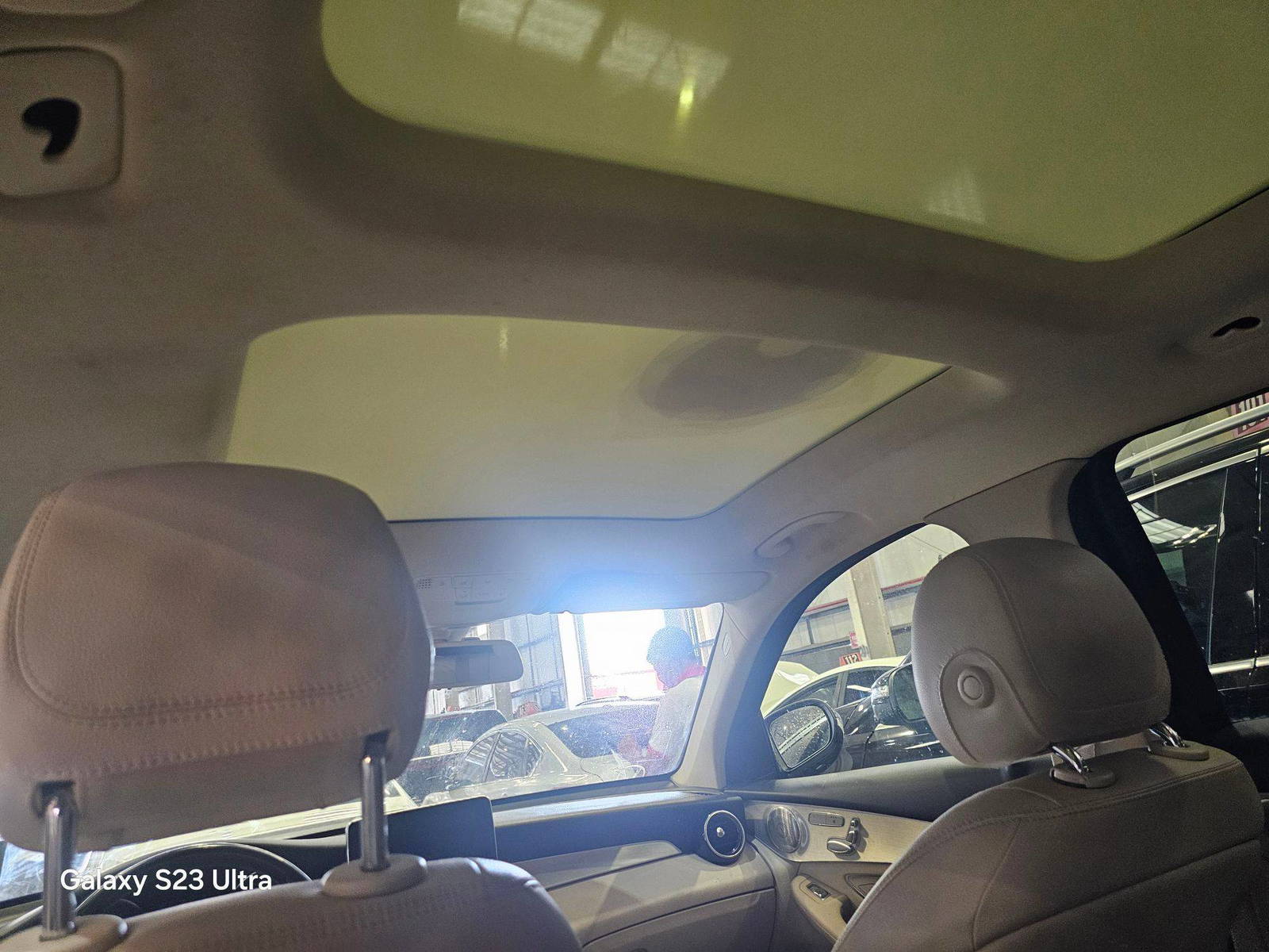 MERCEDES BENZ GLC 350E 2019 - Marhaba Auction Used Cars - Image 10