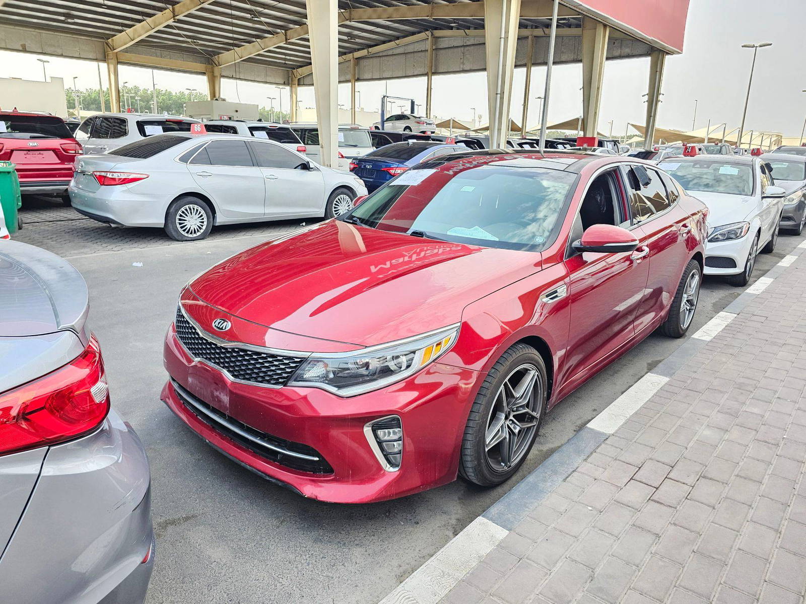 2018 KIA OPTIMA — 166919 Miles — Lot 1JG190622 — Souq - Marhaba Auctions Used Cars - Image 4