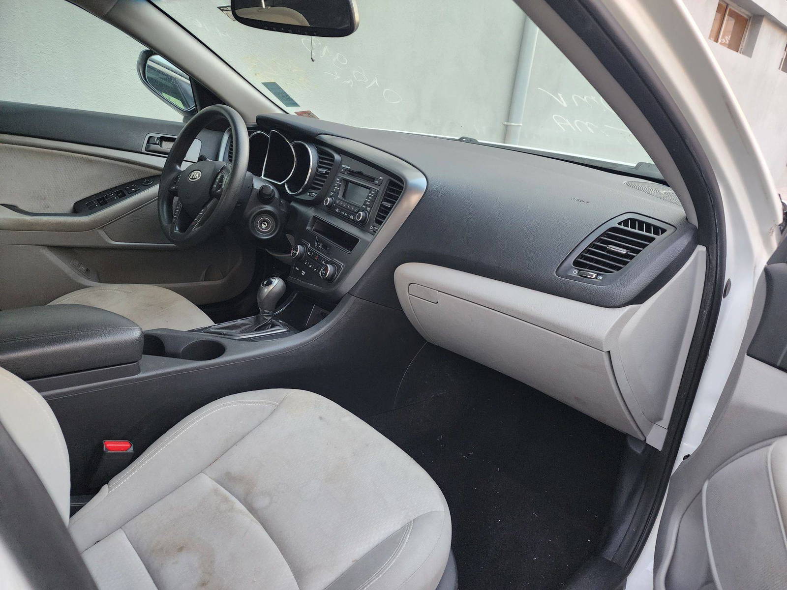 2012 KIA OPTIMA — 229276 Miles — Lot 39239609 — Al Quoz - Marhaba Auctions Used Cars - Image 8