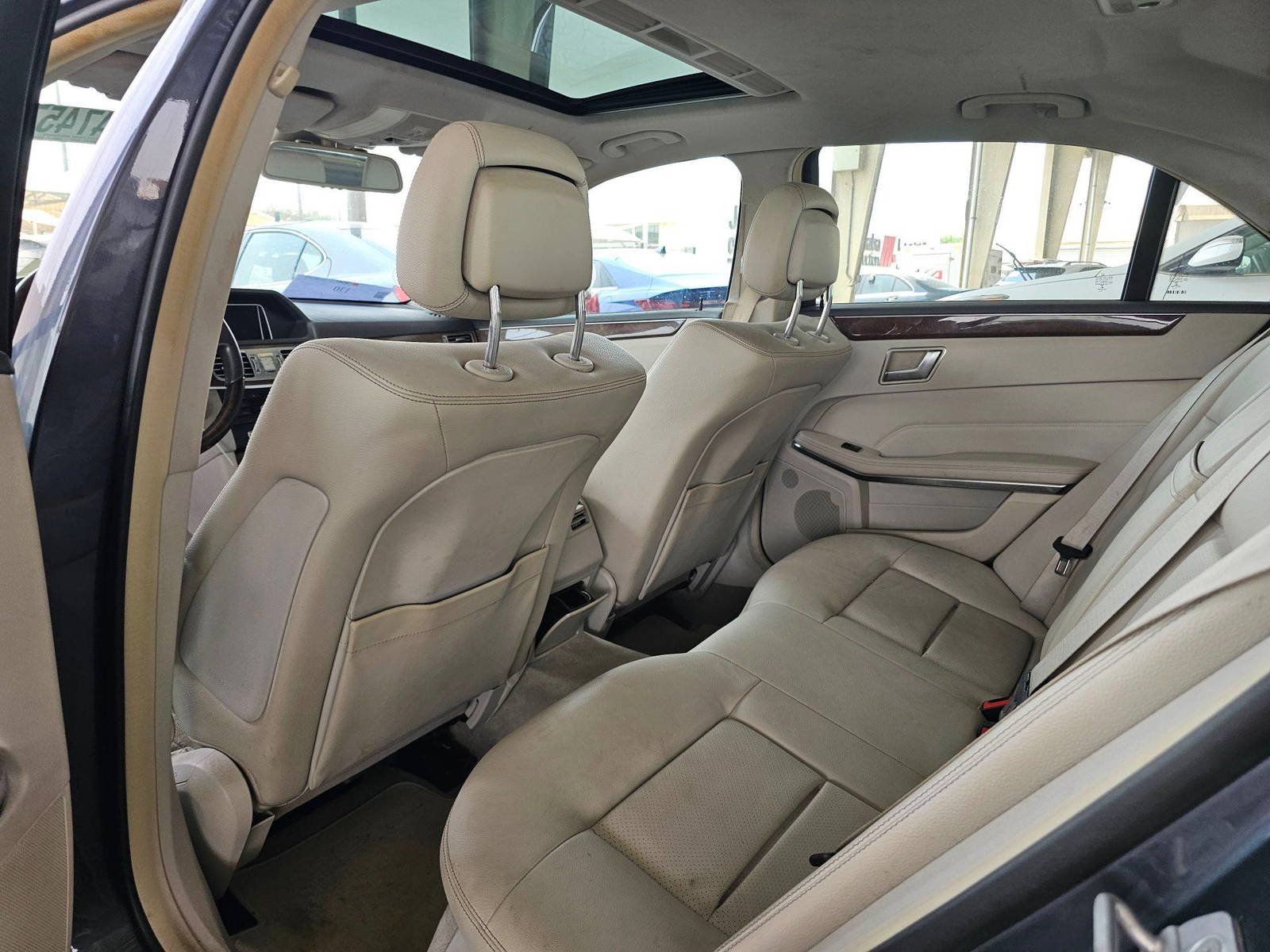 2014 MERCEDES BENZ E 350 — 130365 Miles — Lot EA964199 — Souq - Marhaba Auctions Used Cars - Image 6