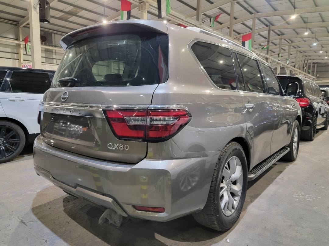 2014 INFINITI QX80 — 154824 Miles — Lot E9062730 — Main - Marhaba Auctions Used Cars - Image 4