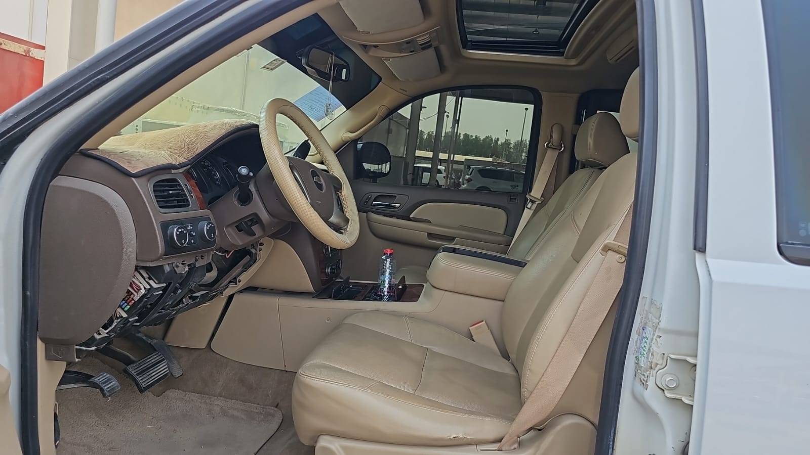 2009 CHEVROLET SUBURBAN — 398445 KM — Lot 6369J112954 — Souq - Marhaba Auctions Used Cars - Image 11