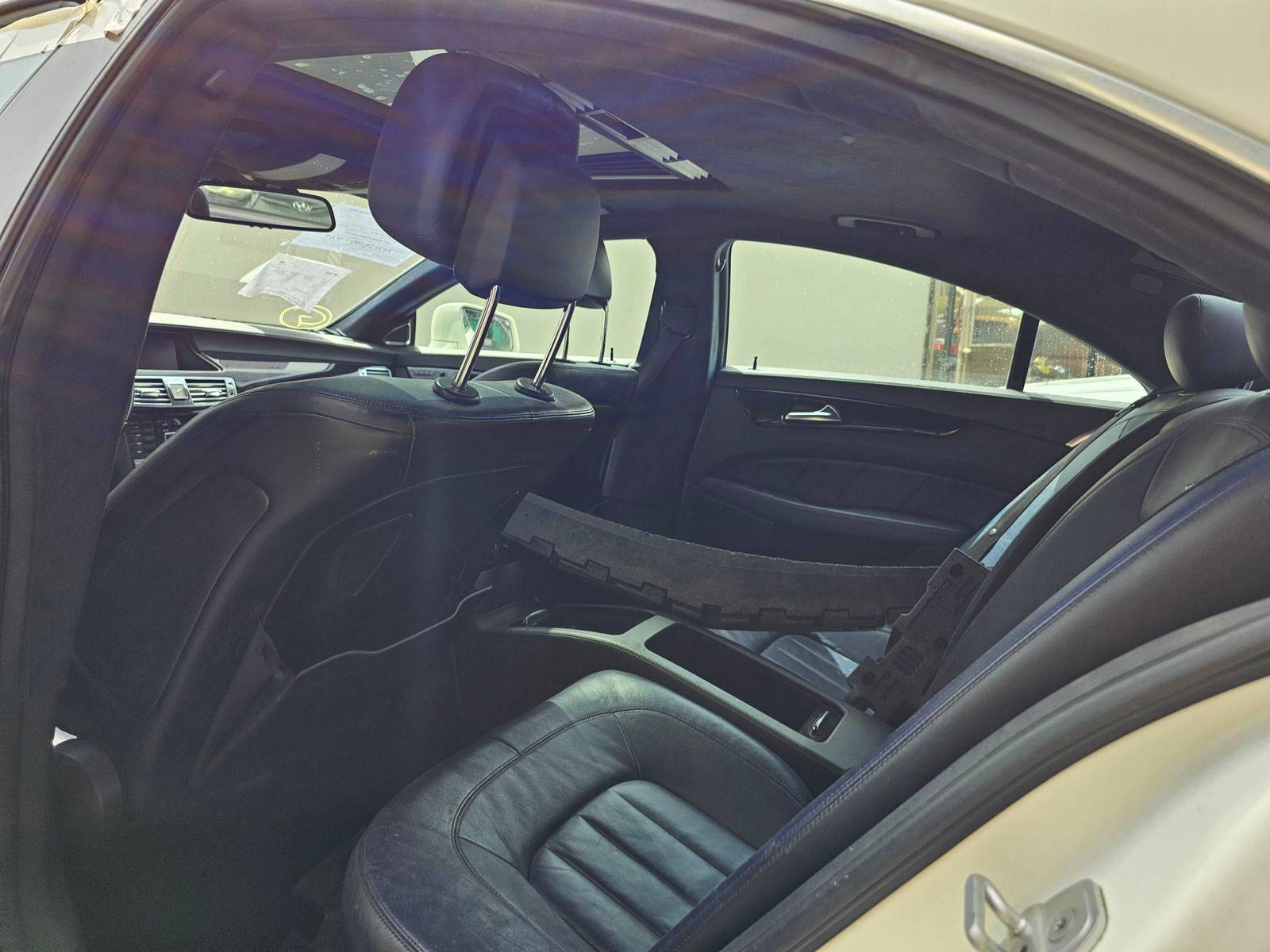 2014 MERCEDES BENZ CLS 550 — 122836 Miles — Lot 49241825 — Souq - Marhaba Auctions Used Cars - Image 6