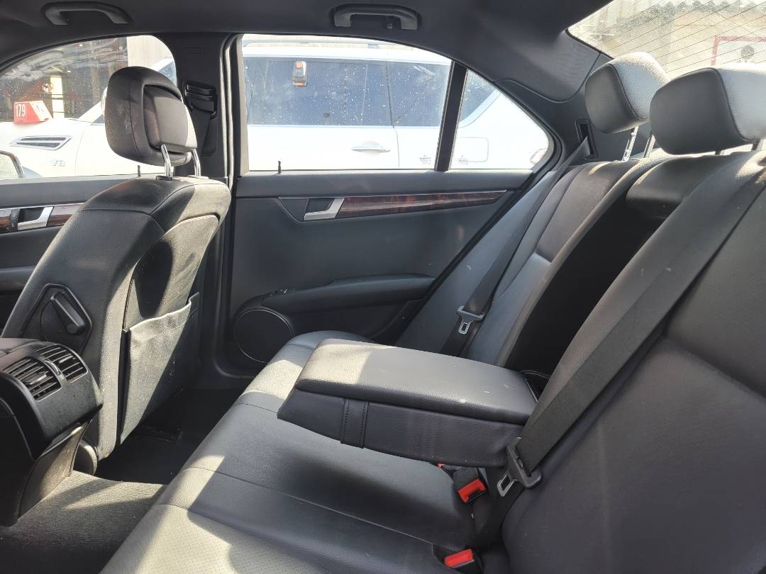 2013 MERCEDES BENZ C300 — 183630 Miles — Lot R283144 — Main - Marhaba Auctions Used Cars - Image 7