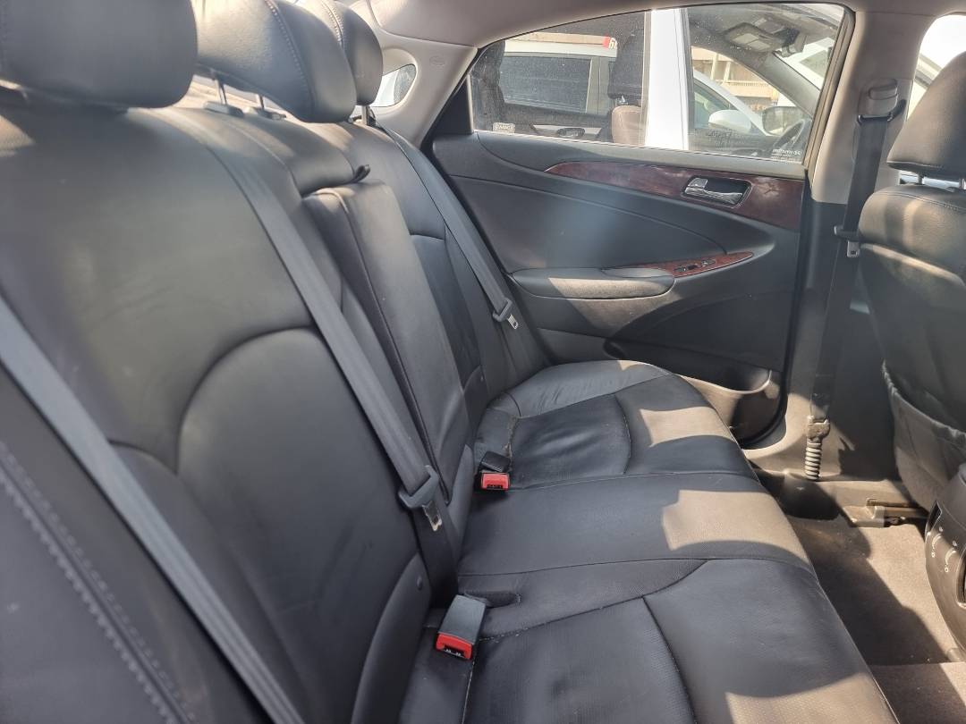 2011 HYUNDAI SONATA — 102735 Miles — Lot H130396 — Ind. 12 - Marhaba Auctions Used Cars - Image 5