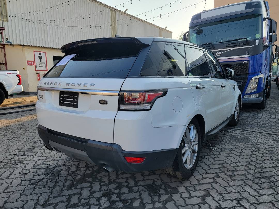 2017 LAND ROVER RANGE ROVER SPORT — 109278 Miles — Lot 673335 — Main - Marhaba Auctions Used Cars - Image 3