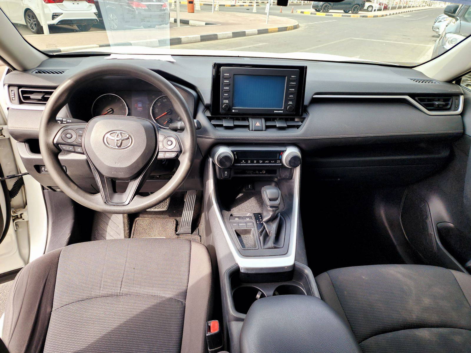 2020 TOYOTA RAV4 — 87152 Miles — Lot D054121 — Souq - Marhaba Auctions Used Cars - Image 7