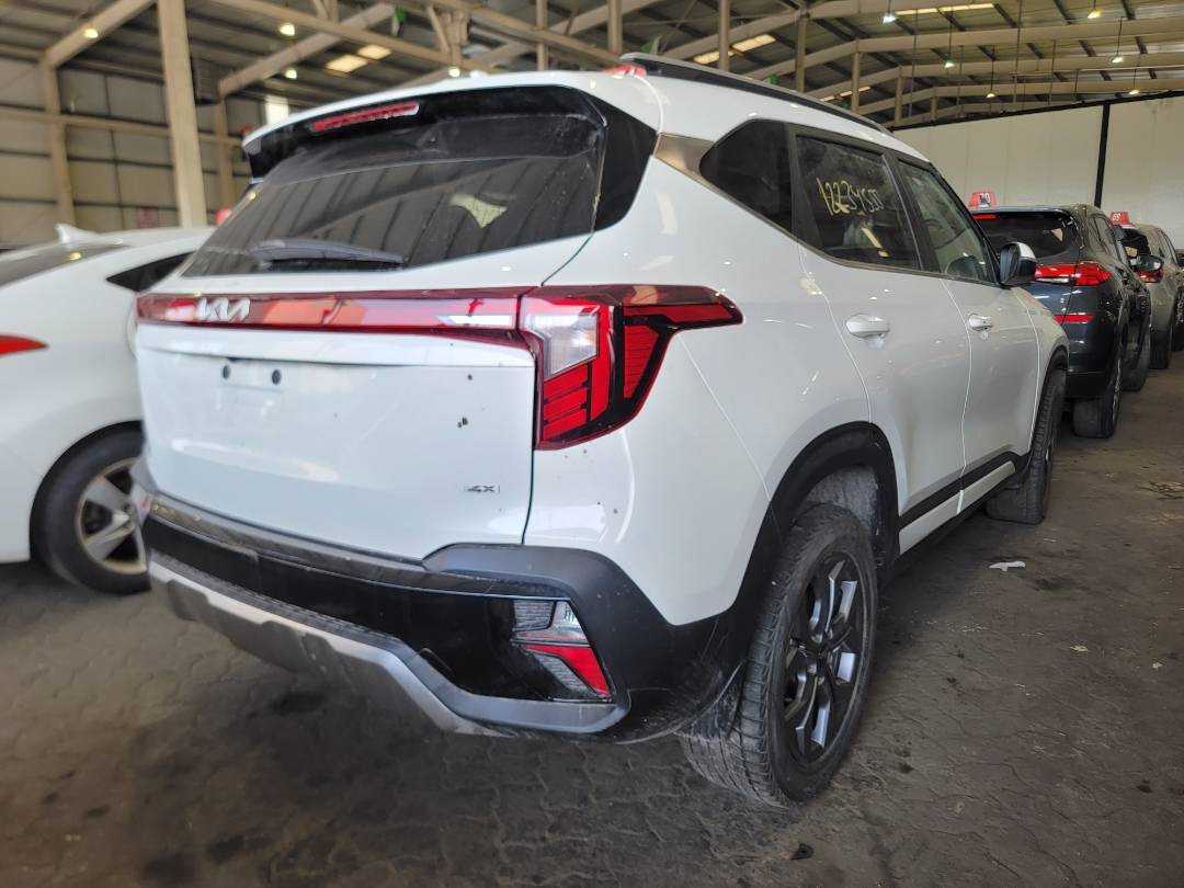 2024 KIA SELTOS — 14144 KM — Lot 7603766 — Main - Marhaba Auctions Used Cars - Image 3