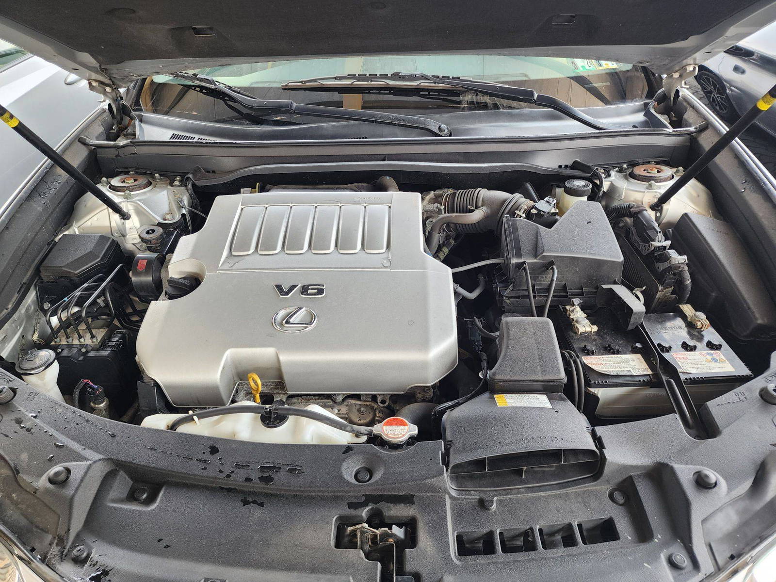 2016 LEXUS ES 350 — 99168 Miles — Lot 25628 — Souq - Marhaba Auctions Used Cars - Image 11