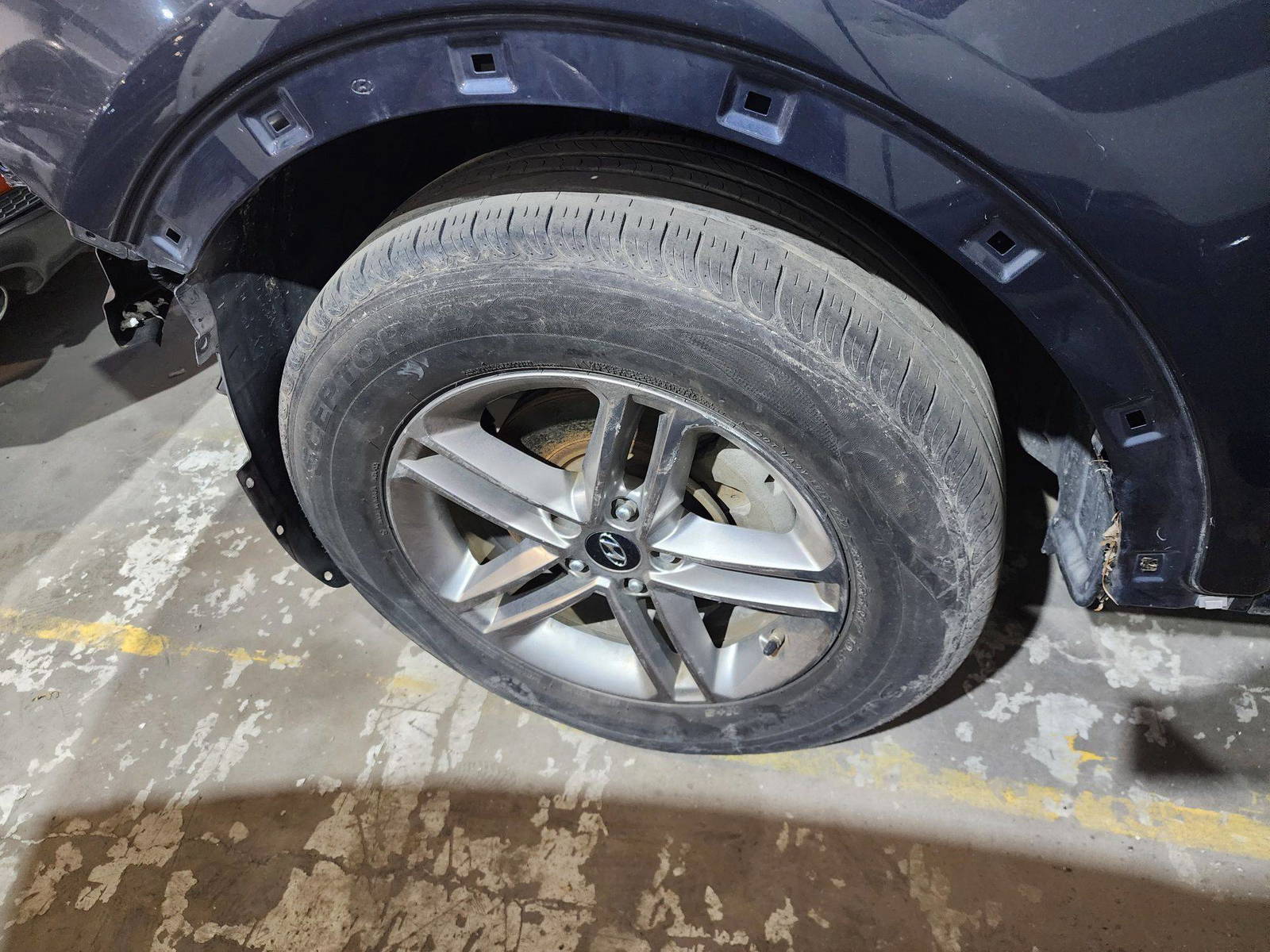 HYUNDAI SANTA FE SPORT 2018 - Marhaba Auction Used Cars - Image 11