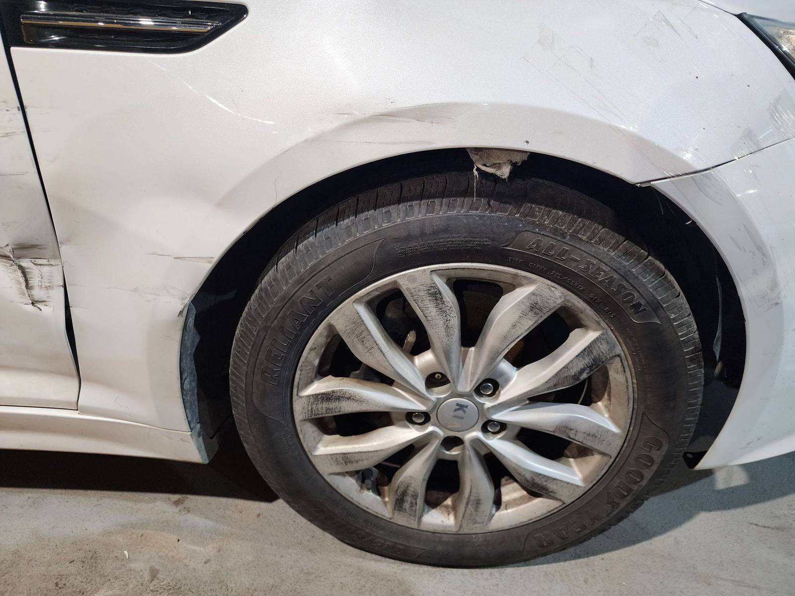 2015 KIA OPTIMA — 204690 Miles — Lot 43617775 — Al Quoz - Marhaba Auctions Used Cars - Image 12
