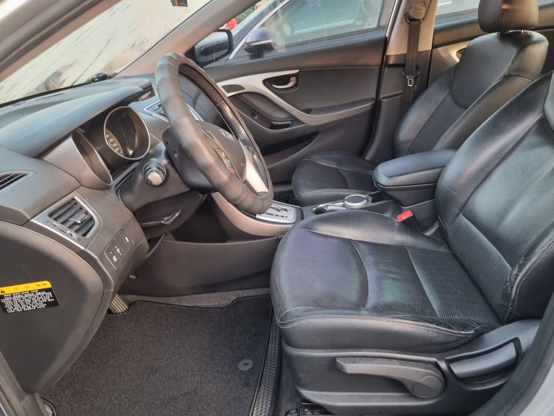 2011 HYUNDAI AVANTE — 138172 KM — Lot 215478 — Souq - Marhaba Auctions Used Cars - Image 8