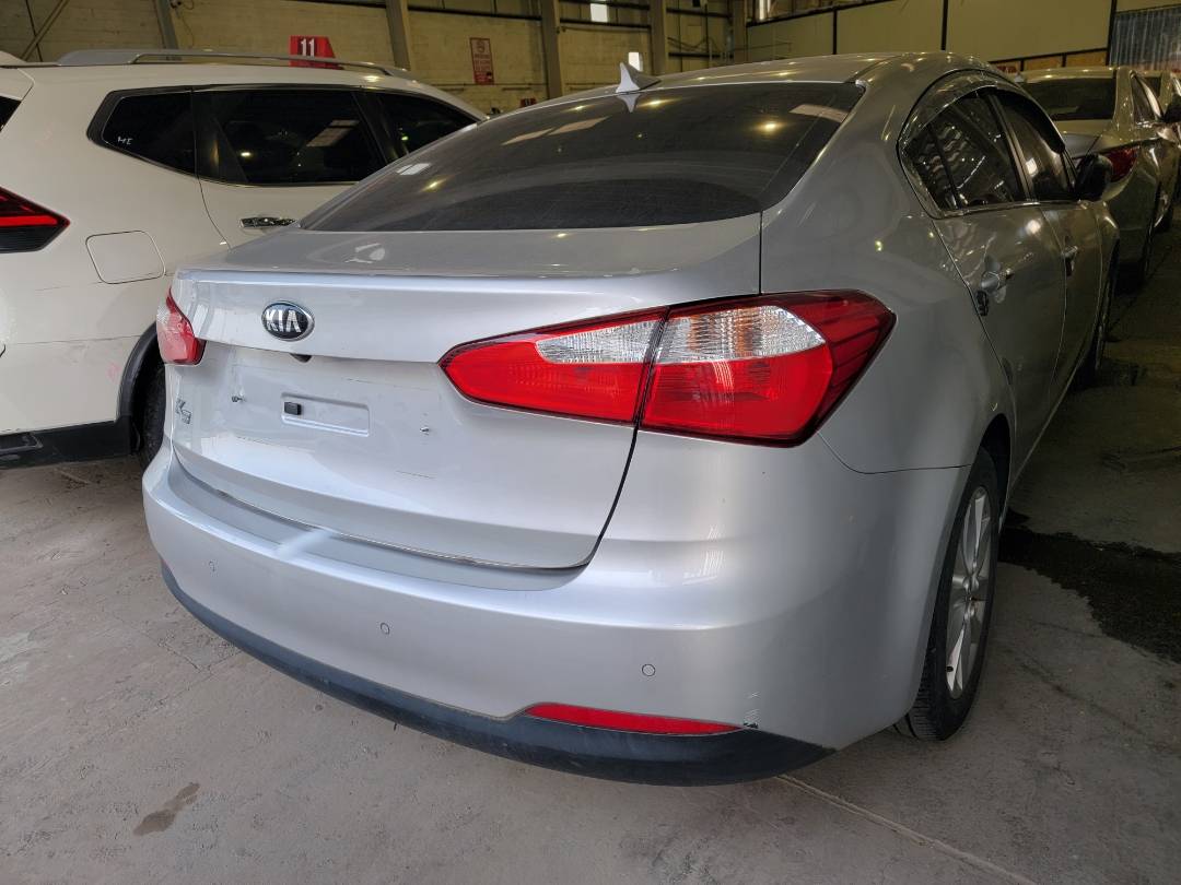 2015 KIA K3 — 126976 KM — Lot 296101 — Main - Marhaba Auctions Used Cars - Image 4