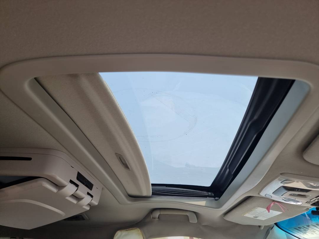 TOYOTA SIENNA 2013 - Marhaba Auction Used Cars - Image 9