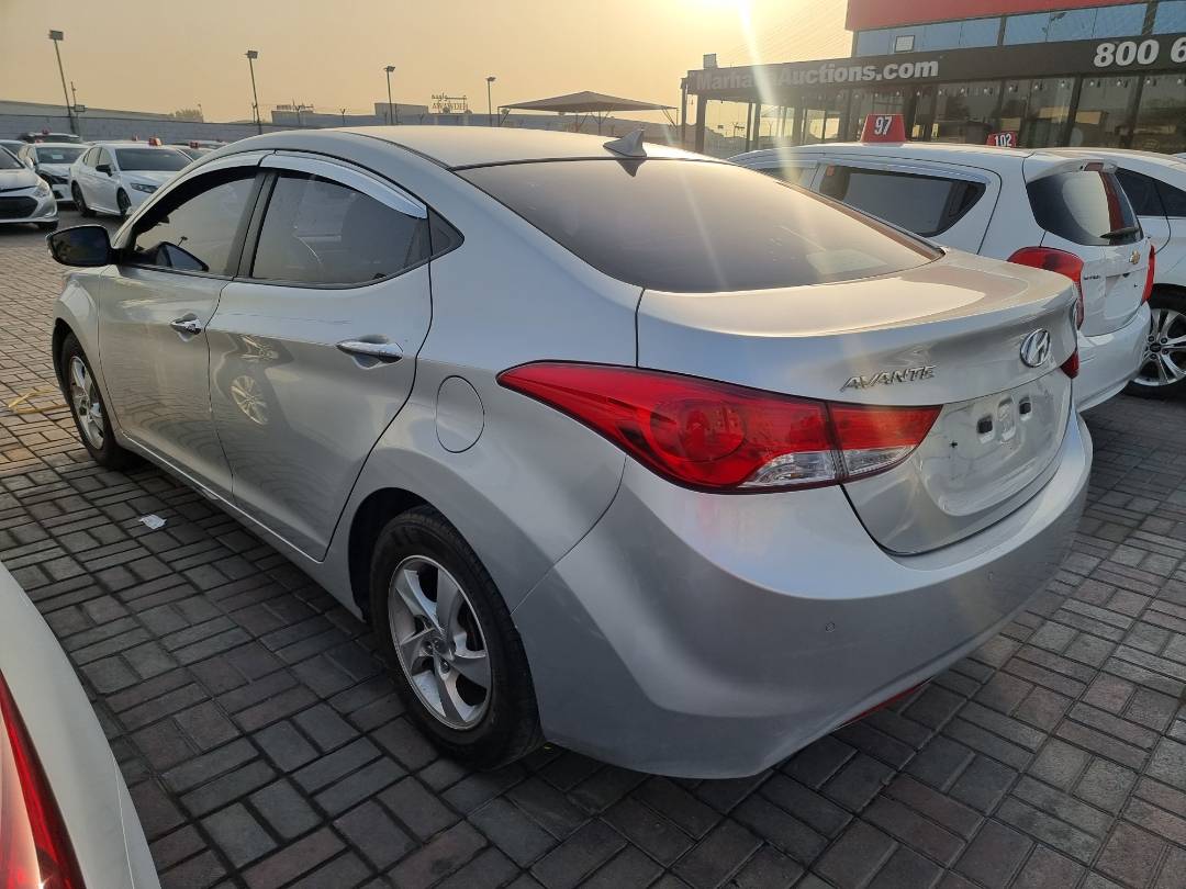 2012 HYUNDAI AVANTE — 123593 KM — Lot 215487 — Ind. 12 - Marhaba Auctions Used Cars - Image 5