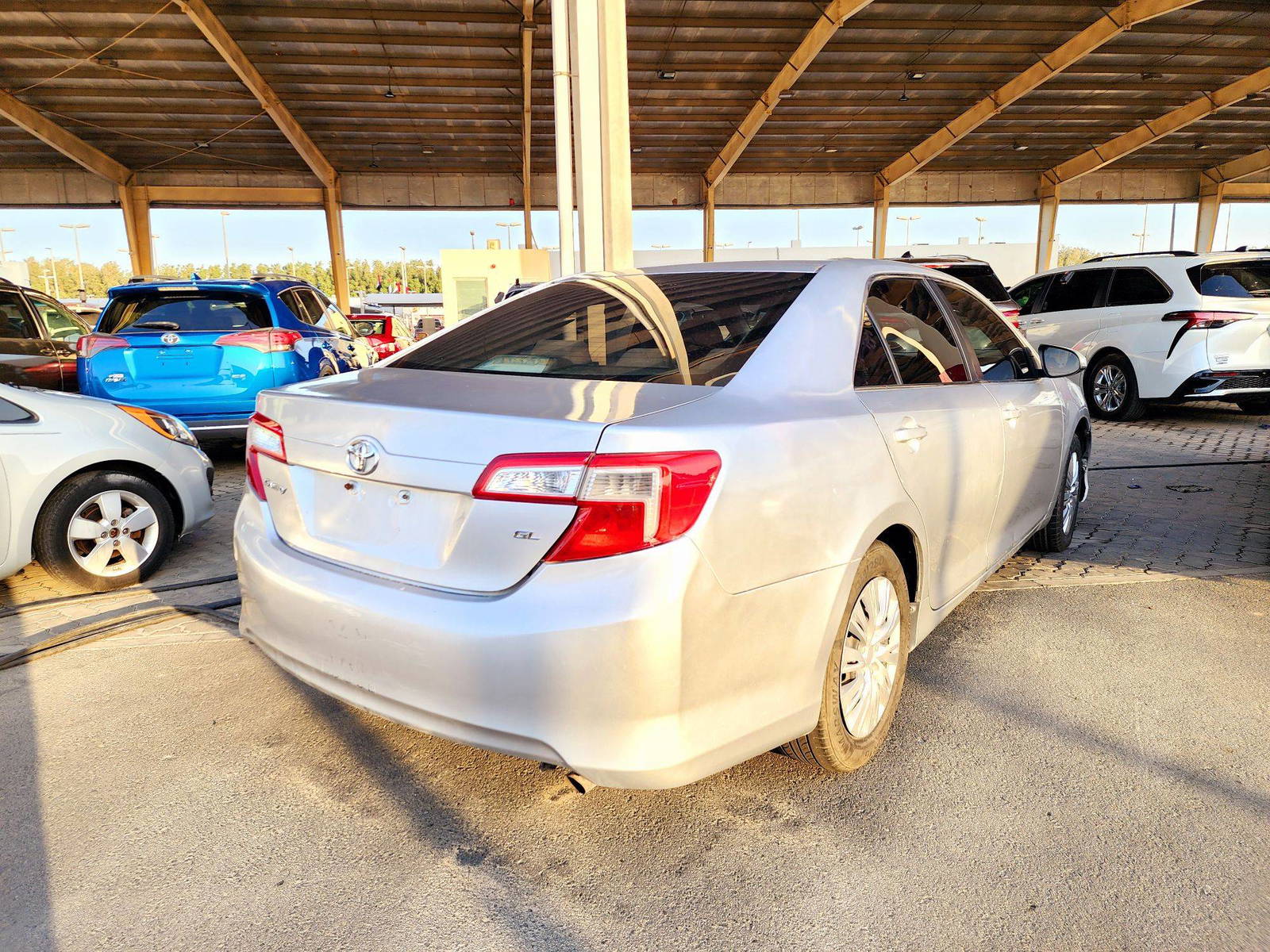 2013 TOYOTA CAMRY — 787506 KM — Lot 5DX478321 — Souq - Marhaba Auctions Used Cars - Image 3